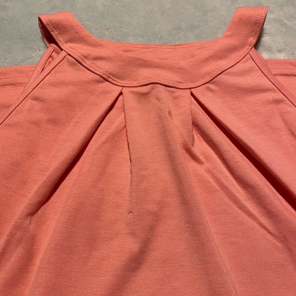 Pink and Gray Pleated Tank Tops with Blouses Style - Picture 2 of 10